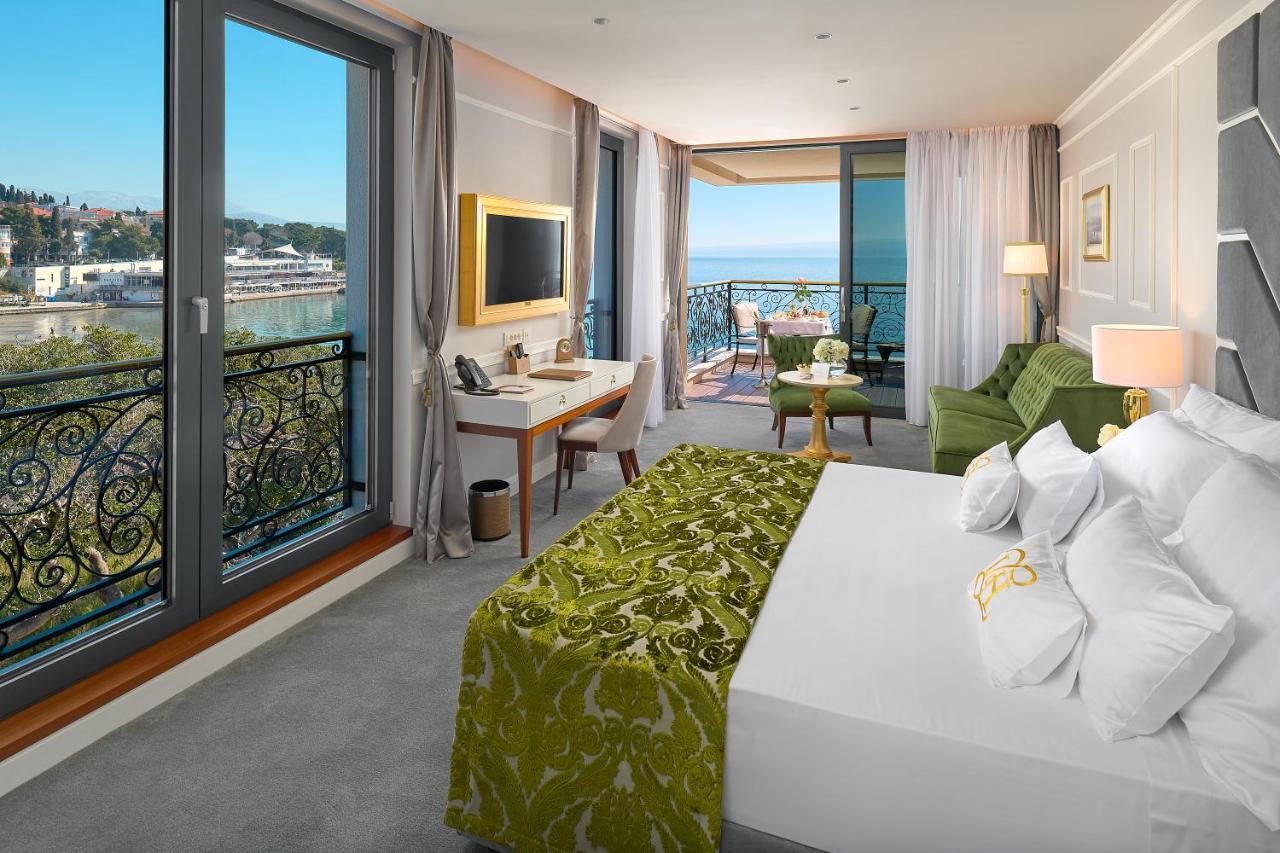 โฮเต็ล วิลลา ฮาร์โมนี Hotel สปลิท ภายนอก รูปภาพ